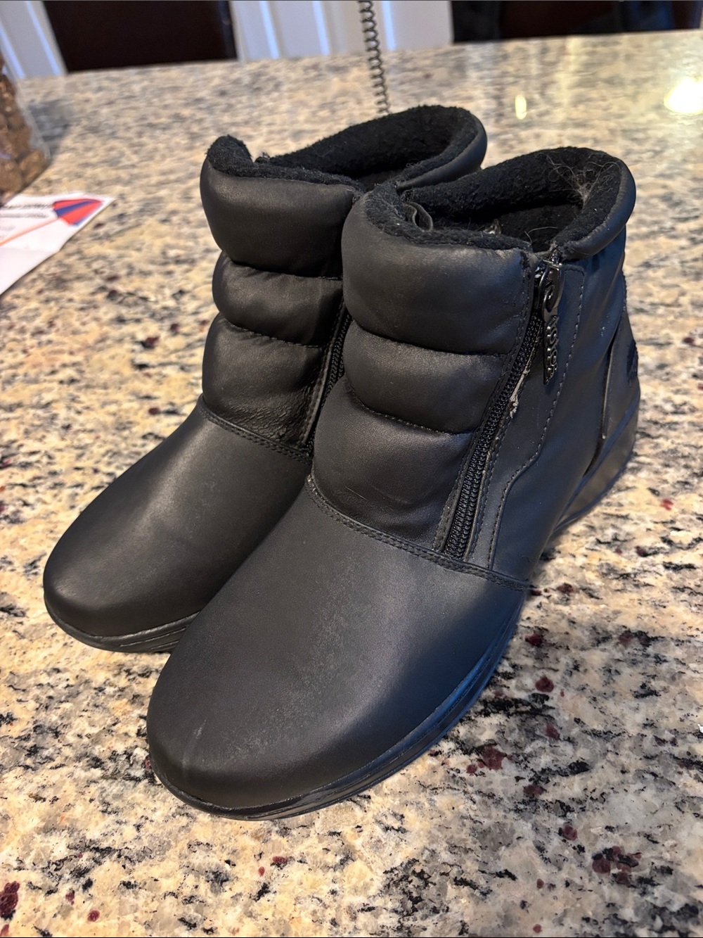 TOTES Women's Black Ankle Winter Boots - Comfortable Zip Closure size 8W